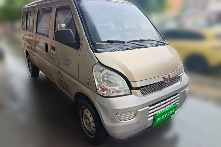 Used Wuling Rongguang 2021 1.5L Extended Standard Version with Air Conditioning – L3C Front Right 45 Deg