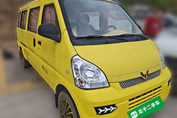 Used Wuling Rongguang 2021 1.5L Extended Standard Model Air-Conditioned Version LAR Front Right 45 Deg