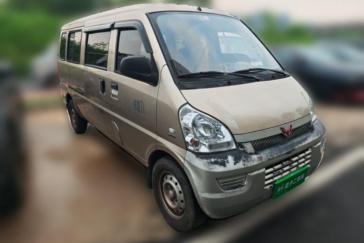 Used Wuling Rongguang 2021 1.5L Extended Basic Version L3C Front Right 45 Deg