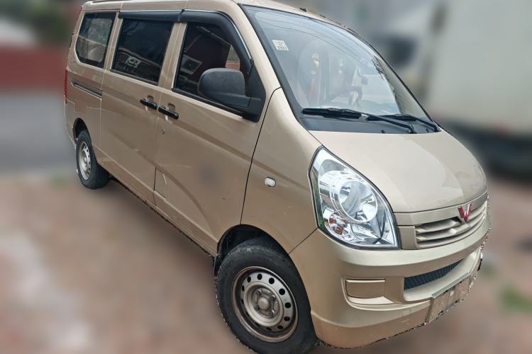 Used Wuling Rongguang 2021 1.2L S Standard Model with Air Conditioning 7-Seater LSI Front Right 45 Deg