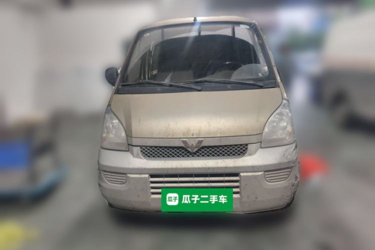 Used Wuling Rongguang 2021 1.5L Extended Basic Window-Sealed 5-Seat L3C Car Front