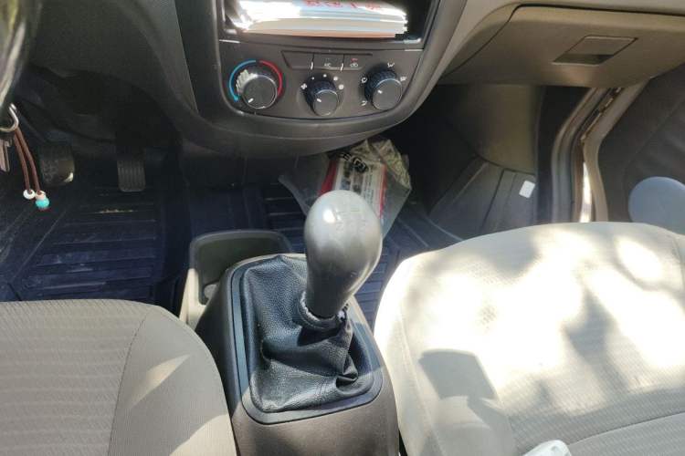 Used Wuling Rongguang 2021 1.2L S Base 7-Seater LSI Gear Lever