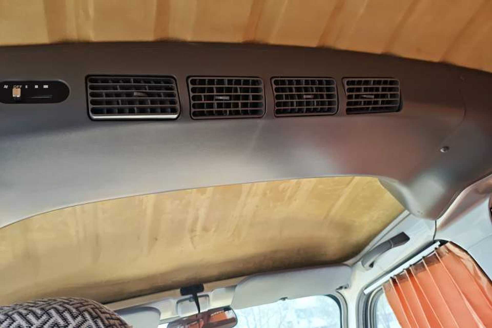 Used Wuling Rongguang 2021 1.5L Extended Standard Model Air-Conditioned Version LAR Headliner