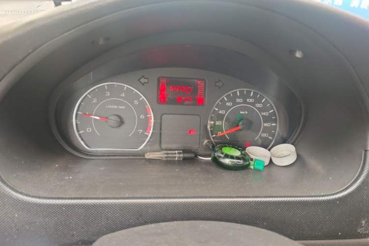 Used Wuling Rongguang 2021 1.5L Extended Standard-Grade Enclosed Window Vehicle Power-Assisted Version 5-Seater L3C Instrument Cluster