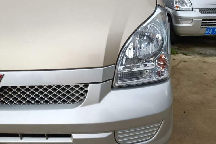 Used Wuling Rongguang 2021 1.5L Extended Standard Version with Air Conditioning – L3C Left Front Headlight