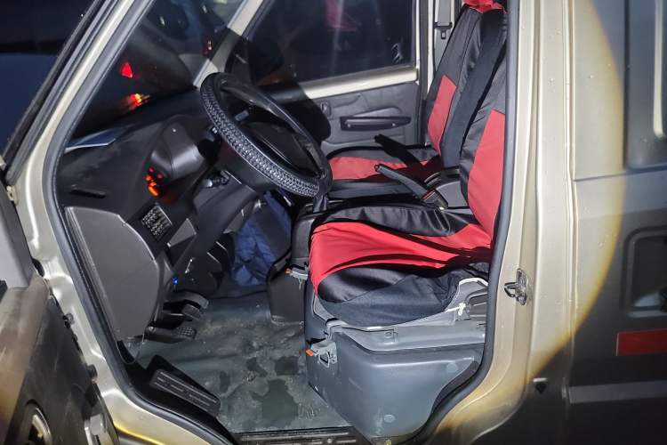 Used Wuling Rongguang 2021 1.5L Extended Basic Enclosed-Window Vehicle 2 Seats L3C Left Front Seat
