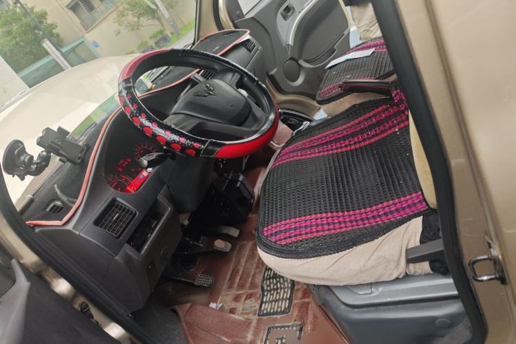 Used Wuling Rongguang 2021 1.5L Extended Standard Version with Air Conditioning – L3C Left Front Seat