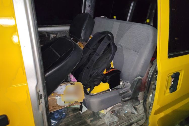 Used Wuling Rongguang 2021 1.5L Extended Standard Version with Power Steering L3C Left Rear Seat