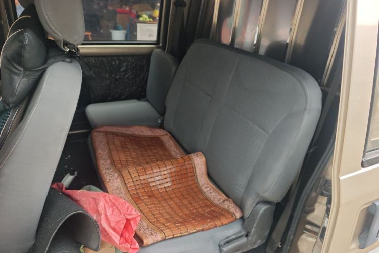 Used Wuling Rongguang 2021 1.5L Extended Standard-Grade Enclosed Window Vehicle Power-Assisted Version 5-Seater L3C Left Rear Seat