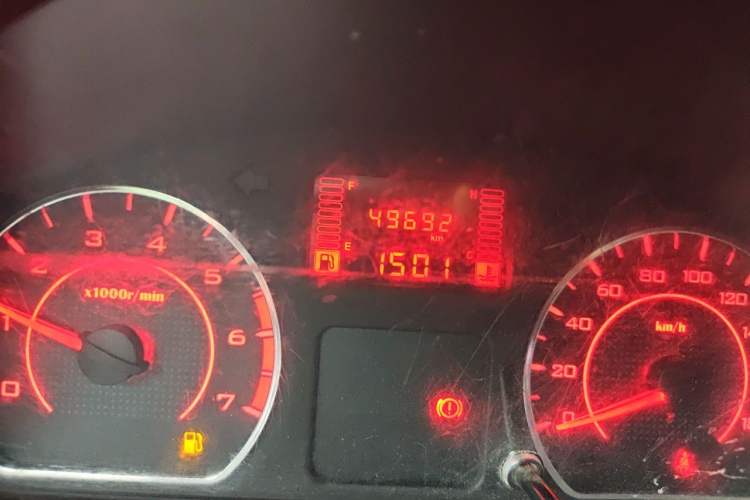 Used Wuling Rongguang 2021 1.5L Extended Standard Version with Air Conditioning – L3C Odometer Close Up
