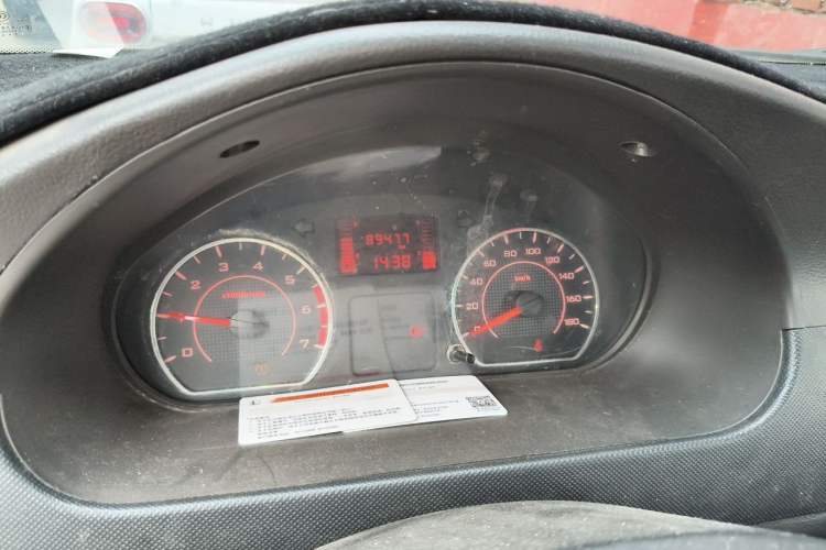 Used Wuling Rongguang 2021 1.5L Extended Basic Version L3C Odometer Close Up