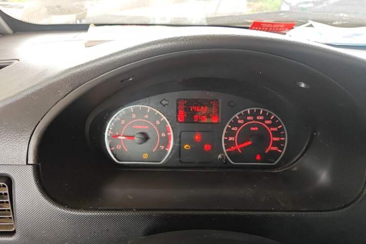Used Wuling Rongguang 2021 1.5L Extended Standard Version with Air Conditioning – L3C Odometer Close Up