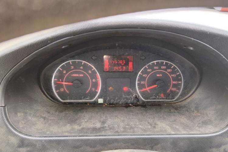 Used Wuling Rongguang 2021 1.5L Extended Basic Version L3C Odometer Close Up
