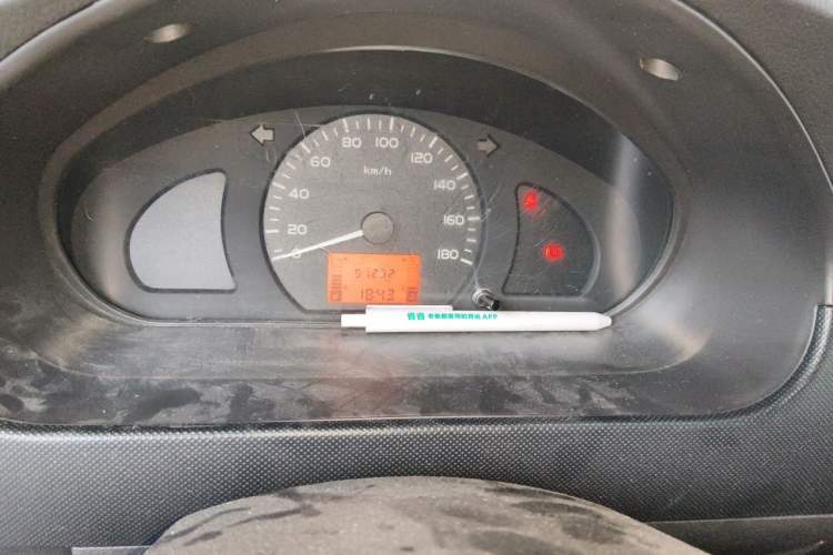 Used Wuling Rongguang 2021 1.5L Extended Basic Model Enclosed-Window Vehicle, 5-seater LAR Odometer Close Up