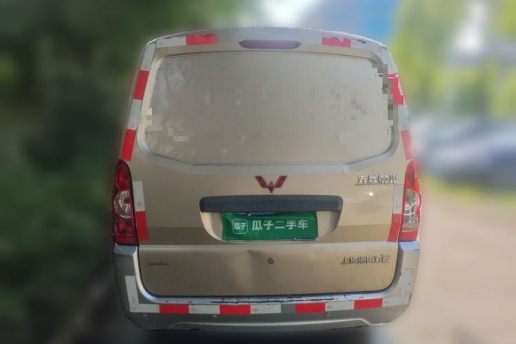 Used Wuling Rongguang 2021 1.5L Extended Basic Window-Sealed 5-Seat L3C Car Rear