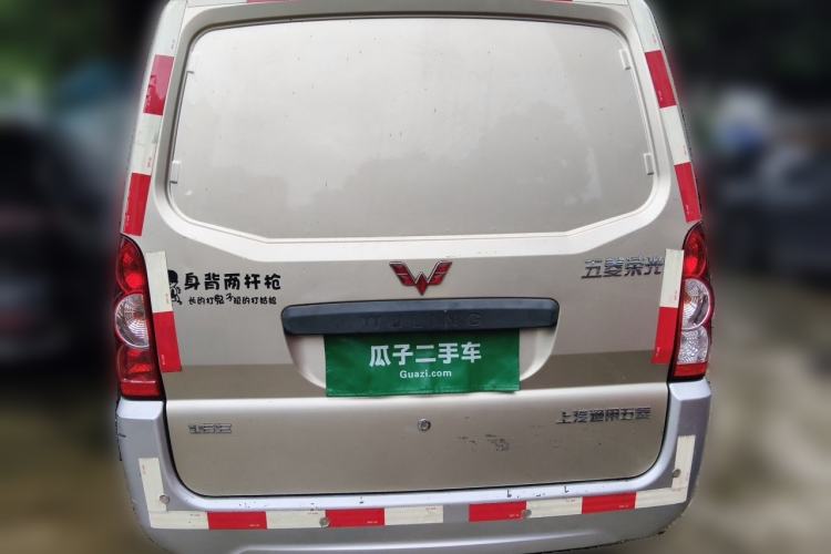 Used Wuling Rongguang 2021 1.5L Extended Basic Model Enclosed-Window Vehicle, 5-seater LAR Rear