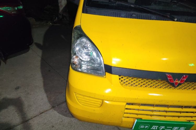Used Wuling Rongguang 2021 1.5L Extended Standard Version with Power Steering L3C Right Front Headlight