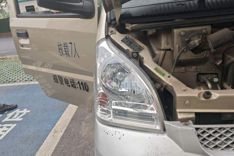 Used Wuling Rongguang 2021 1.5L Extended Standard Version with Air Conditioning – L3C Right Front Headlight