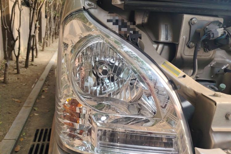 Used Wuling Rongguang 2021 1.5L Extended Basic Version L3C Right Front Headlight
