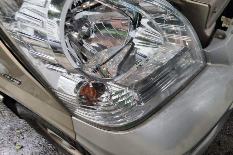 Used Wuling Rongguang 2021 1.5L Extended Basic Model Enclosed-Window Vehicle, 5-seater LAR Right Front Headlight