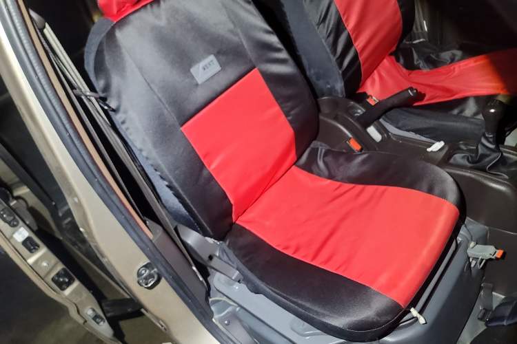 Used Wuling Rongguang 2021 1.5L Extended Basic Enclosed-Window Vehicle 2 Seats L3C Right Front Seat
