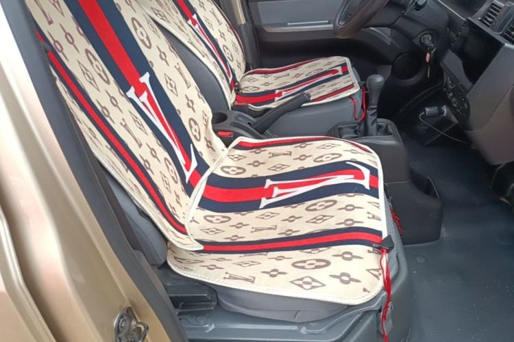 Used Wuling Rongguang 2021 1.5L Extended Standard Version with Air Conditioning – L3C Right Front Seat
