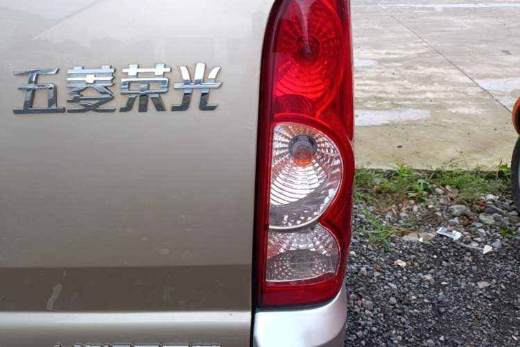 Used Wuling Rongguang 2021 1.5L Extended Standard Version with Air Conditioning – L3C Right Rear Taillight