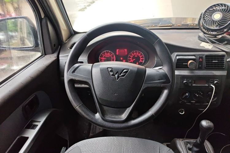 Used Wuling Rongguang 2021 1.5L Extended Standard Version with Air Conditioning – L3C Steering Wheel