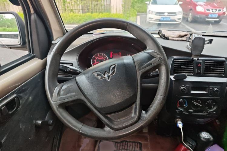 Used Wuling Rongguang 2021 1.5L Extended Basic Version L3C Steering Wheel