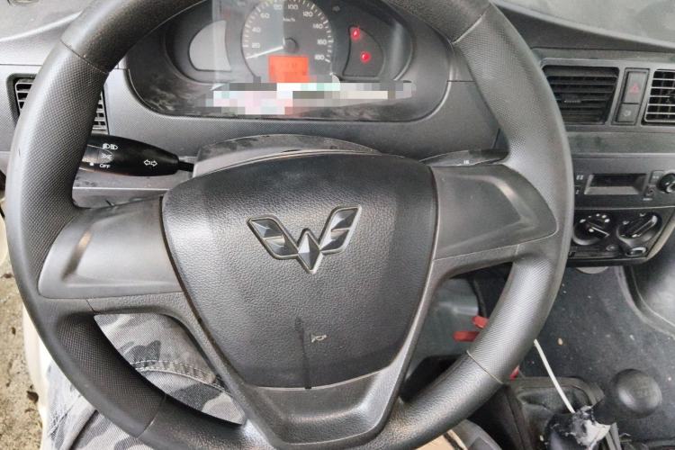 Used Wuling Rongguang 2021 1.5L Extended Basic Model Enclosed-Window Vehicle, 5-seater LAR Steering Wheel