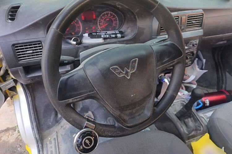 Used Wuling Rongguang 2021 1.5L Extended Standard Model Power-Assist Version LAR Steering Wheel