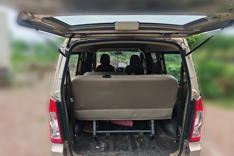 Used Wuling Rongguang 2021 1.2L S Standard Model with Air Conditioning 7-Seater LSI Trunk