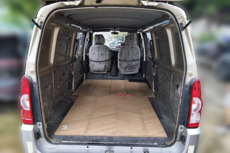 Used Wuling Rongguang 2021 1.5L Extended Basic Model Enclosed-Window Vehicle, 5-seater LAR Trunk
