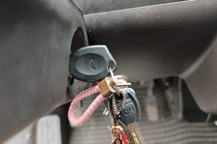 Used Wuling Rongguang 2021 1.5L Extended Basic Version L3C Vehicle Key