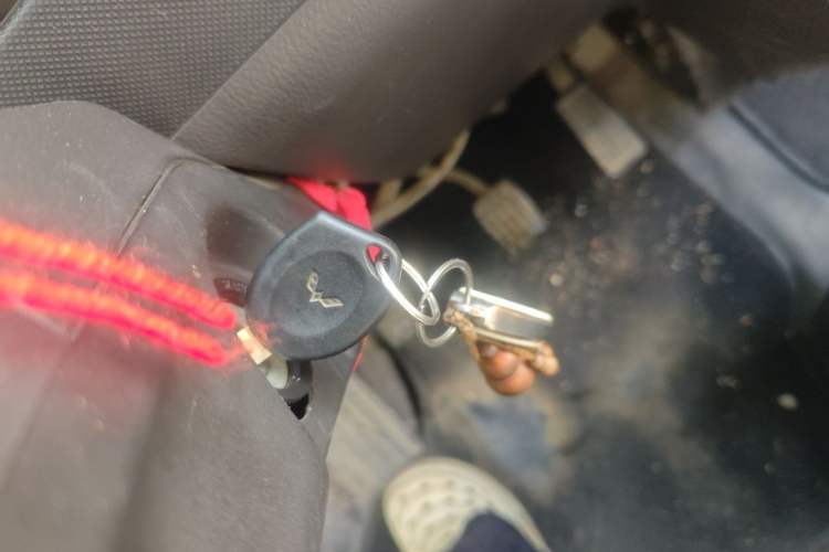 Used Wuling Rongguang 2021 1.5L Extended Basic Window-Sealed 5-Seat L3C Car Vehicle Key