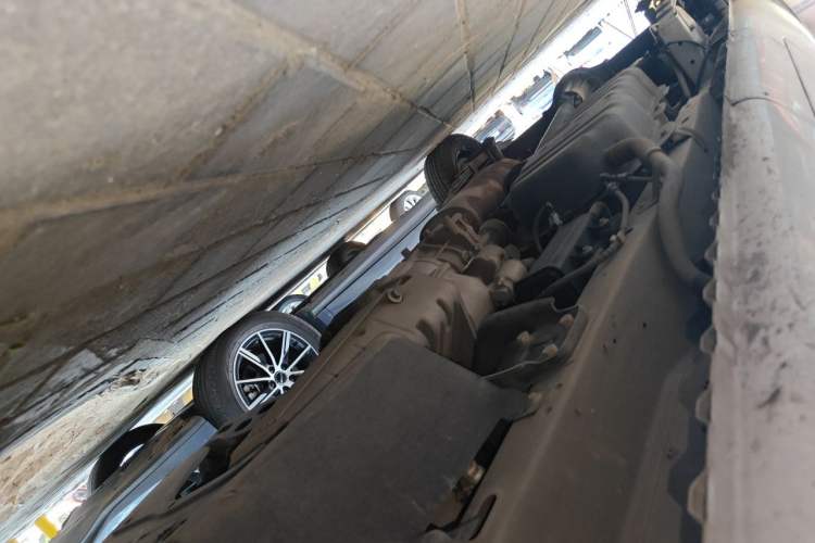 Used Wuling Rongguang  Chassis Front Right