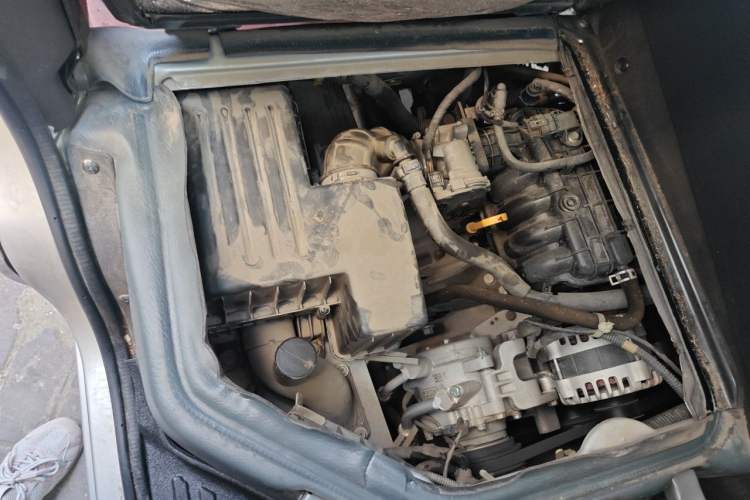Used Wuling Rongguang  Engine Bay Right