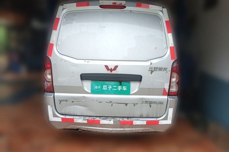 Used Wuling Rongguang  Rear