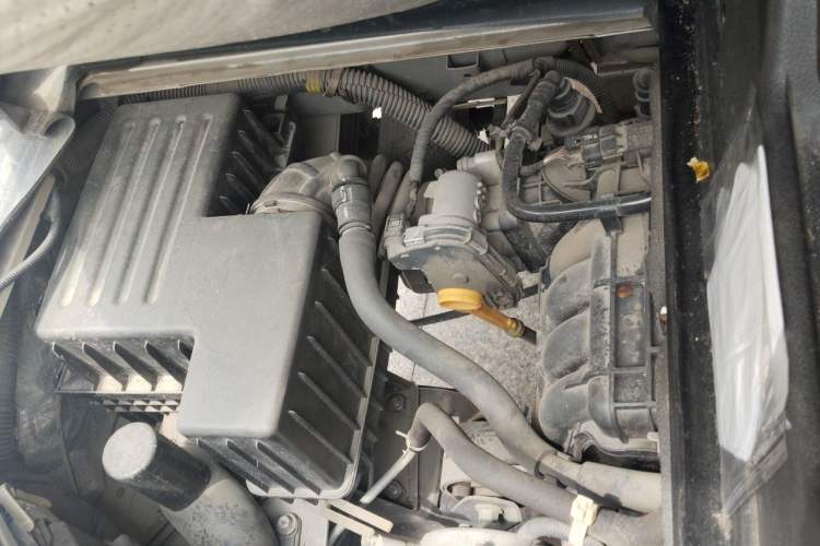 Used Wuling Rongguang  Engine Bay Right