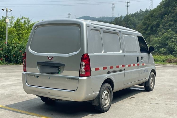 Used Wuling Rongguang EV 2022 Basic Model Enclosed-Window Vehicle with 2 Seats Equipped with Penghui Battery Exterior 1