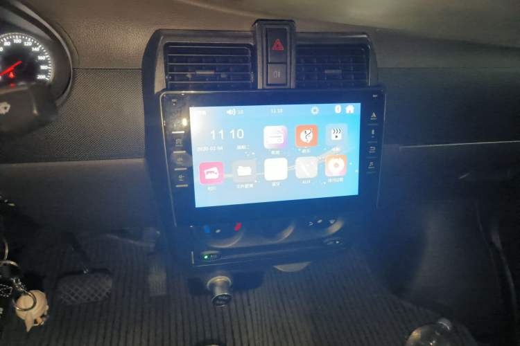 Used Wuling Rongguang EV 2020 Basic Version 7-Seater 300 km Audio And AC Panel