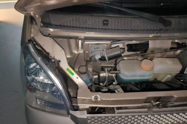 Used Wuling Rongguang EV 2020 Basic Version 7-Seater 300 km Engine Bay Right