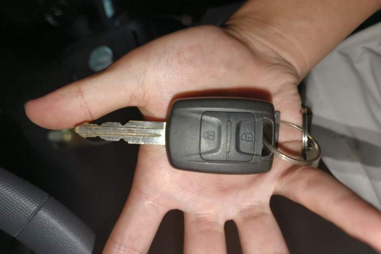 Used Wuling Rongguang EV 2020 Basic Version 7-Seater 300 km Vehicle Key