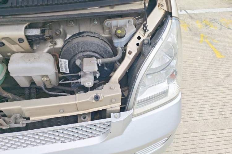 Used Wuling Rongguang EV 2020 Basic Version 7-Seater 300 km Engine Bay Left