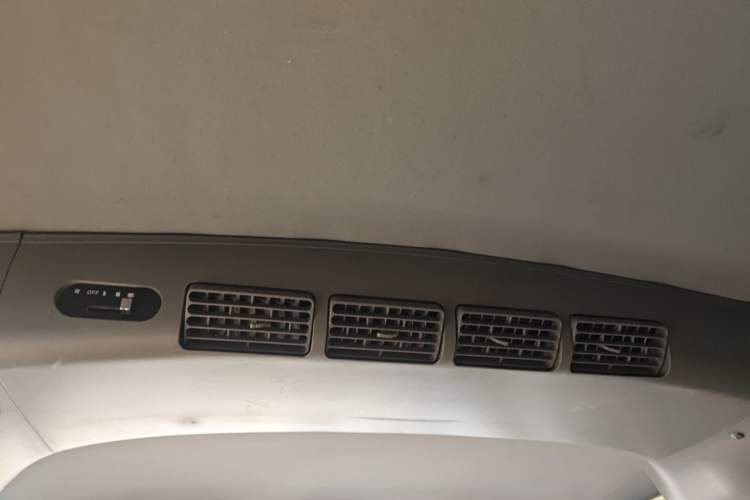 Used Wuling Rongguang EV 2020 Basic Version 7-Seater 300 km Headliner