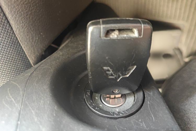 Used Wuling Rongguang EV 2020 Basic Version 7-Seater 300 km Interior 1