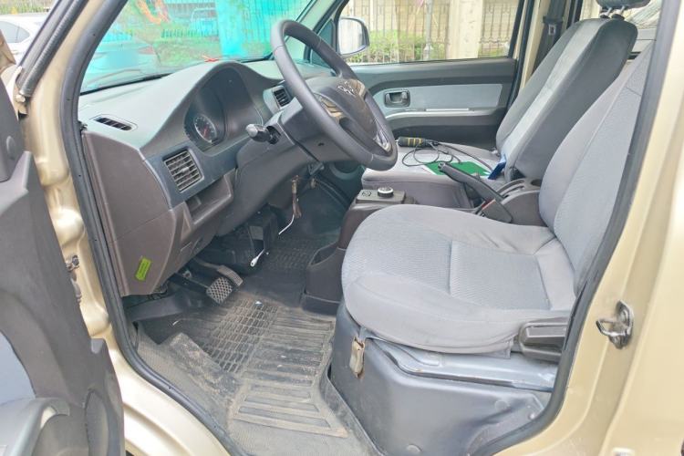 Used Wuling Rongguang EV 2020 Basic Version 7-Seater 300 km Left Front Seat