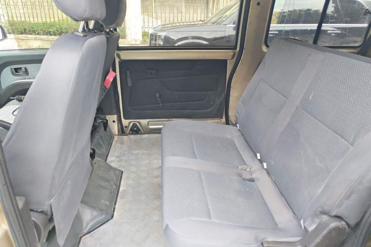 Used Wuling Rongguang EV 2020 Basic Version 7-Seater 300 km Left Rear Seat