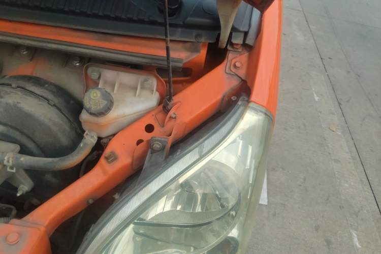 Used Wuling Rongguang EV 2020 Enclosed Window Version Base Model 2 Seats 300 KM Engine Bay Left