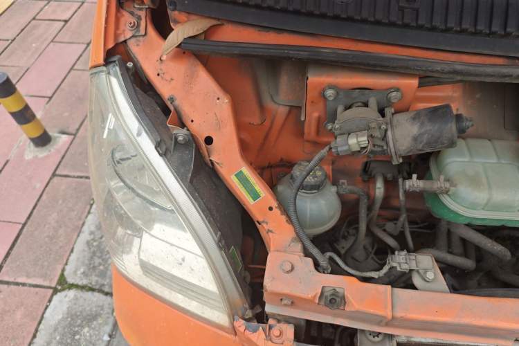 Used Wuling Rongguang EV 2020 Enclosed Window Version Base Model 2 Seats 300 KM Engine Bay Right